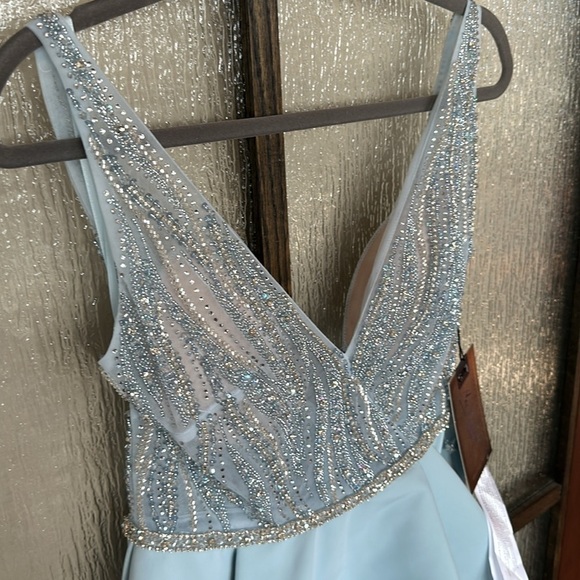 Mac Duggal EMBELLISHED ILLUSION SLEEVELESS PEPLUM GOWN size 8 $598 - Picture 8 of 12